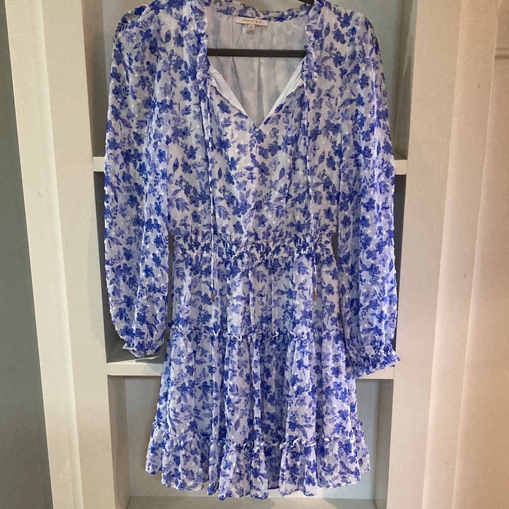 Skies Are Blue White and Blue Patterned Dress